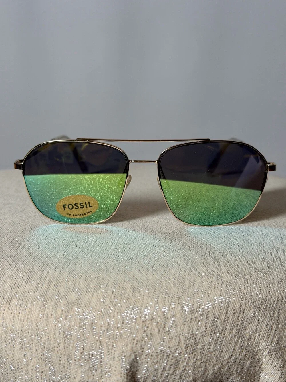 Fossil Aviator Sunglasses Gold Tone Metal Frame Green Mirror Lens Unisex